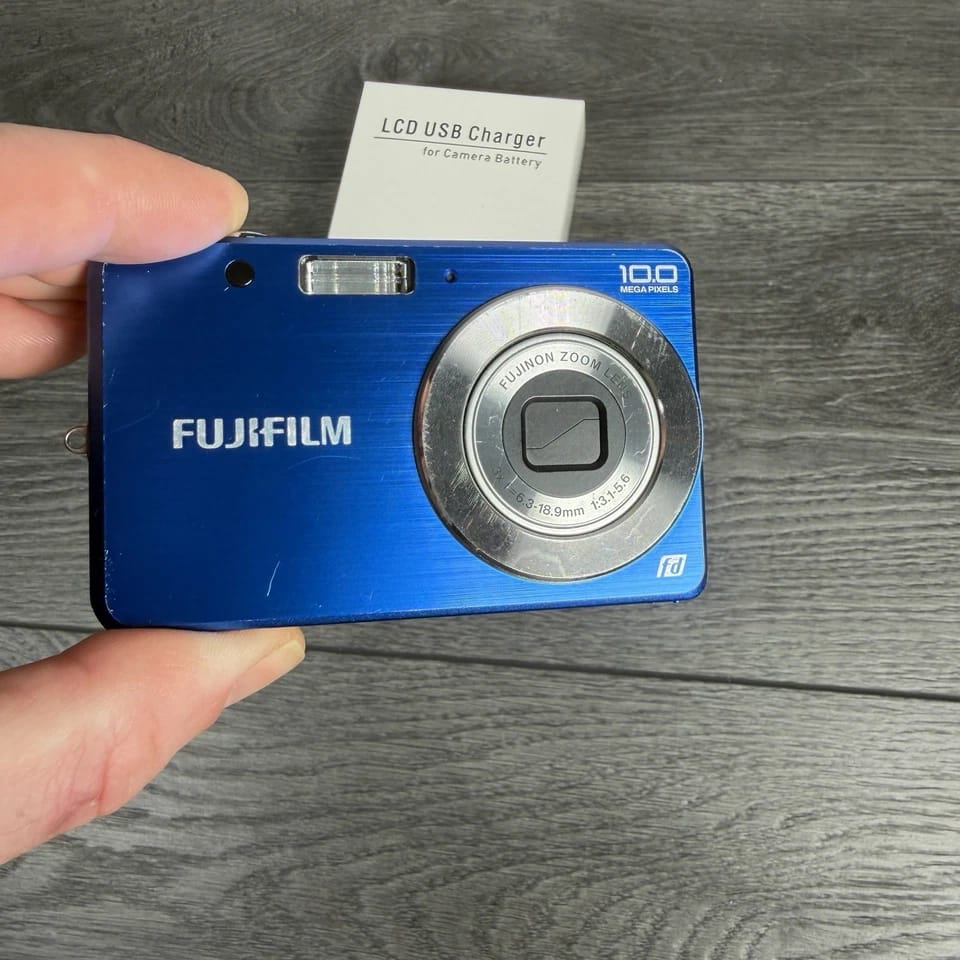 Fujifilm FinePix J20 Digital Cameras Black New Body Only