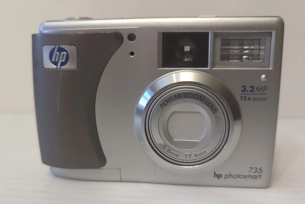 HP Photosmart 735 Digital Cameras Silver Used - Good Body Only