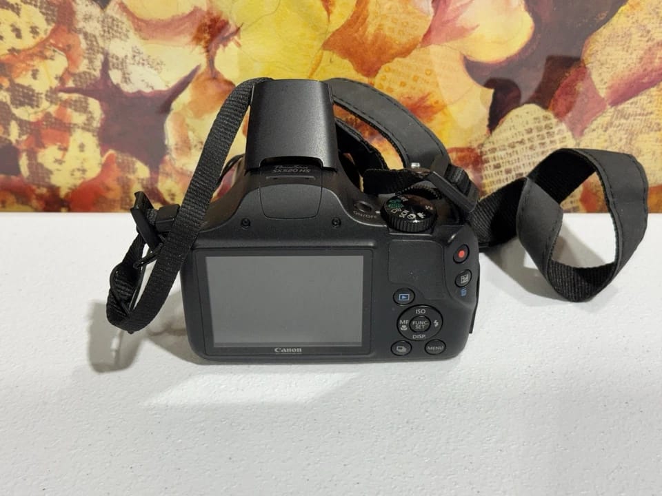 Canon PowerShot SX520 HS Digital Cameras Black Open-Box Excellent Body Only
