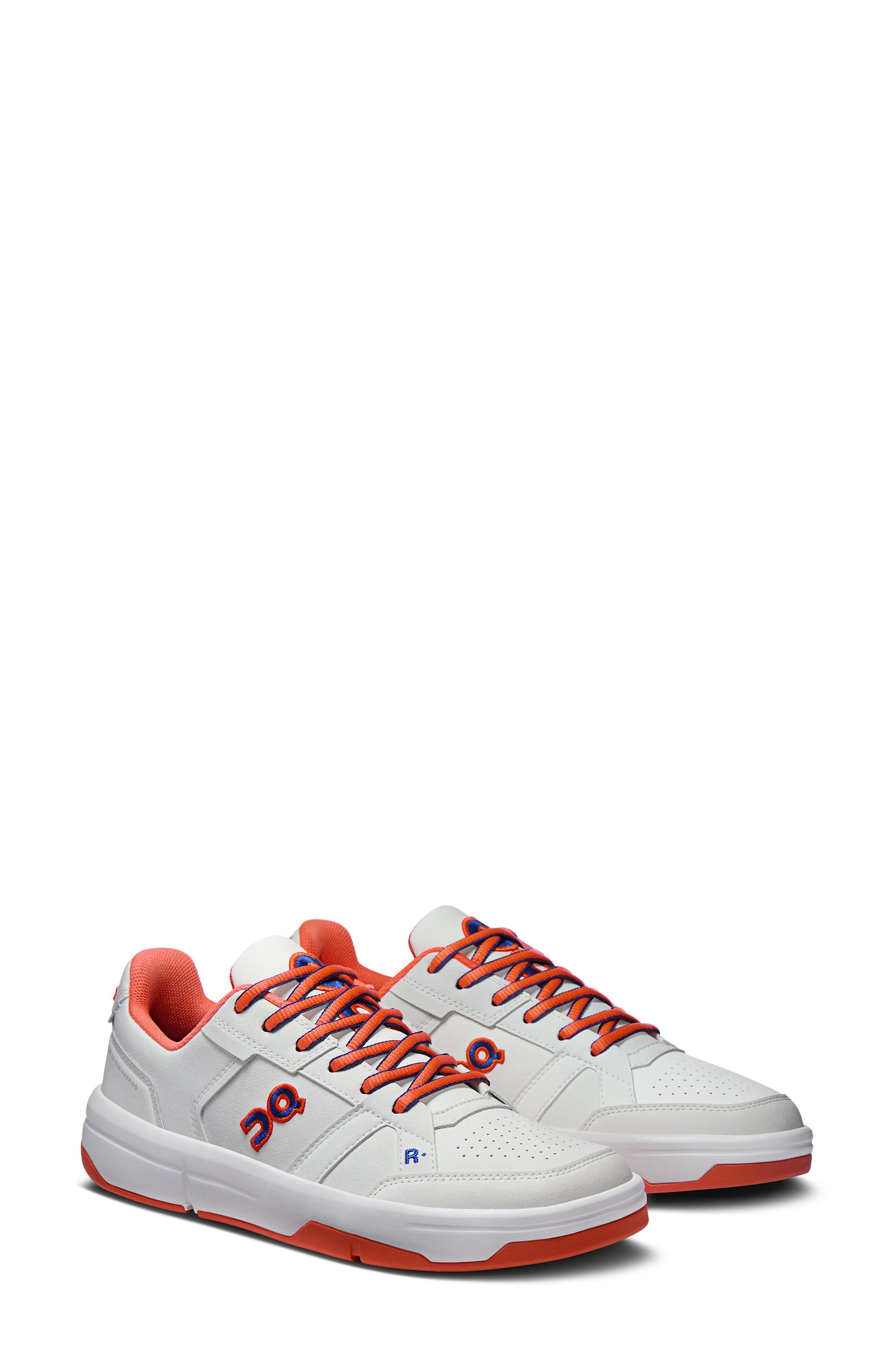 On THE ROGER Clubhouse Sneaker White Full Size Run New