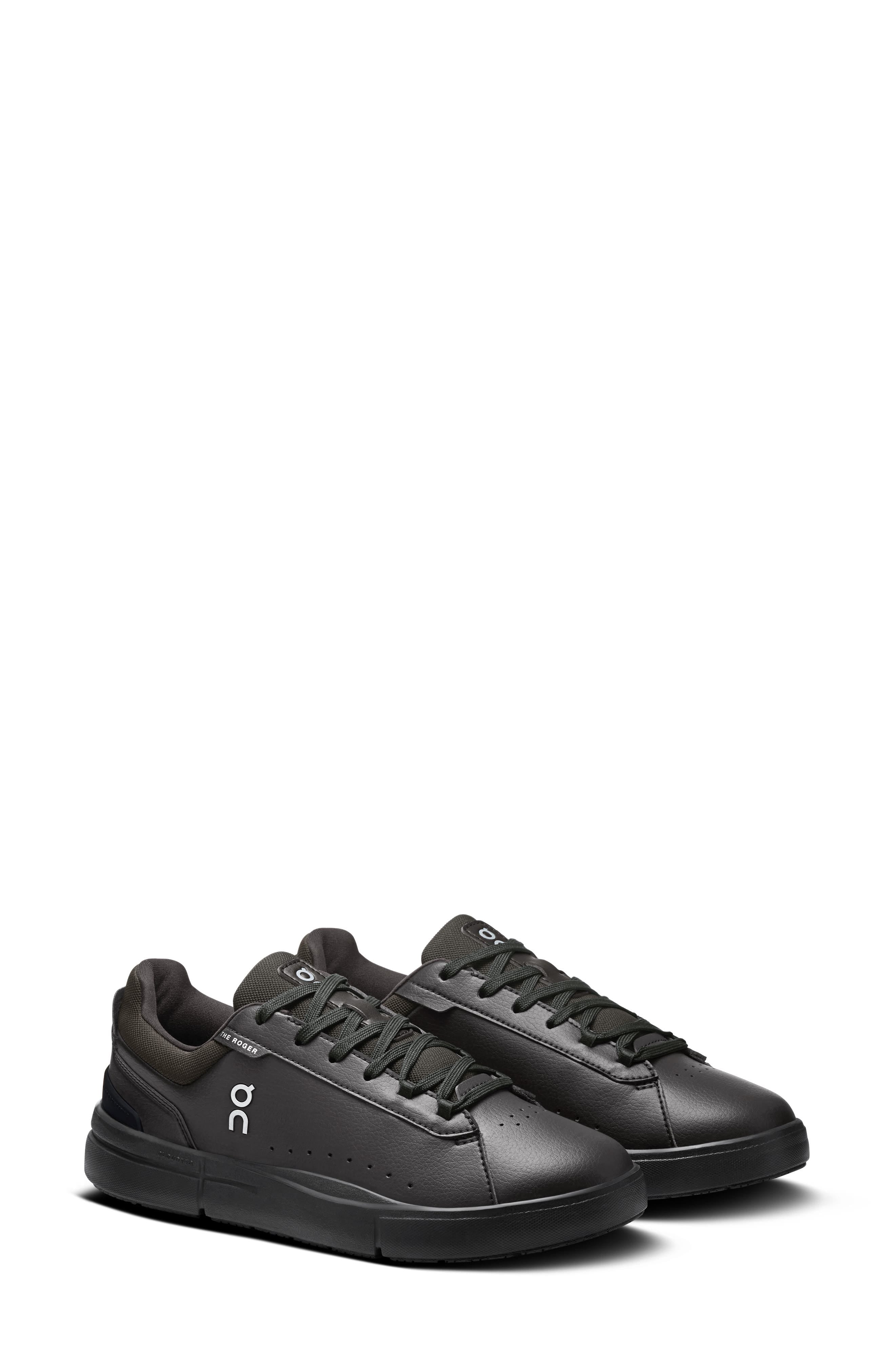 On THE ROGER Advantage Sneaker Black 1 New
