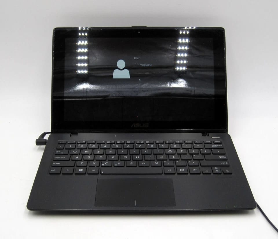 ASUS Vivobook X200CA Computers 320GB 4GB Used - Good