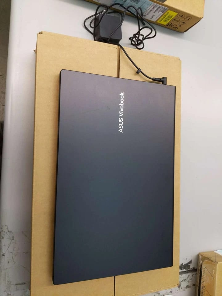 ASUS Vivobook F1500EA Computers 1TB 12GB Refurbished - Excellent