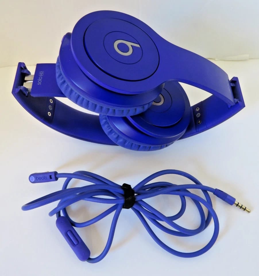 Beats Solo Wireless Headphones & Earbuds Black Used - Good