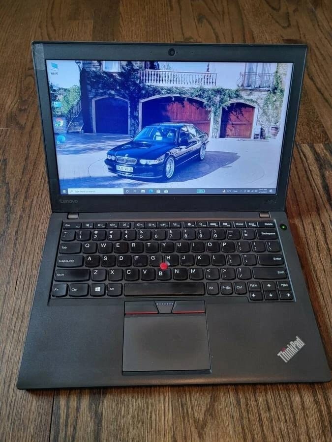 Lenovo ThinkPad X260 Computers 128GB 4GB Used - Good