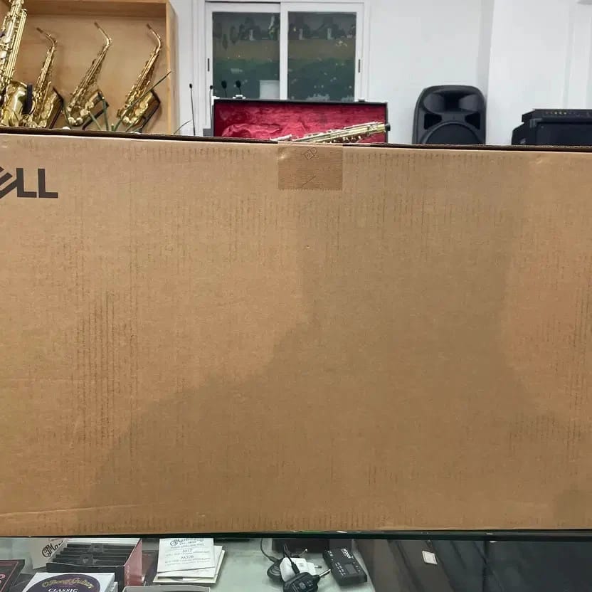 Dell P2725QE Monitors New