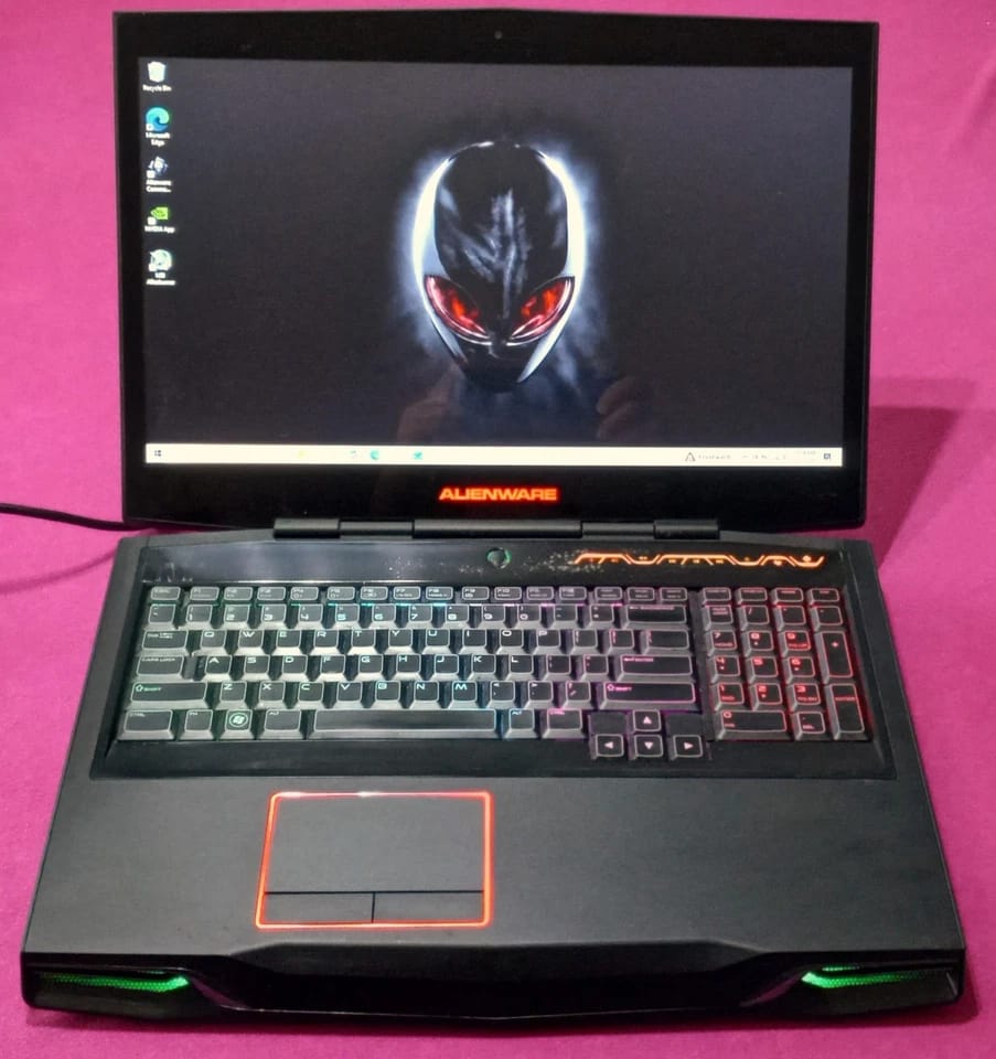 Dell Alienware M17xr3 Computers 512GB 4GB Used - Good