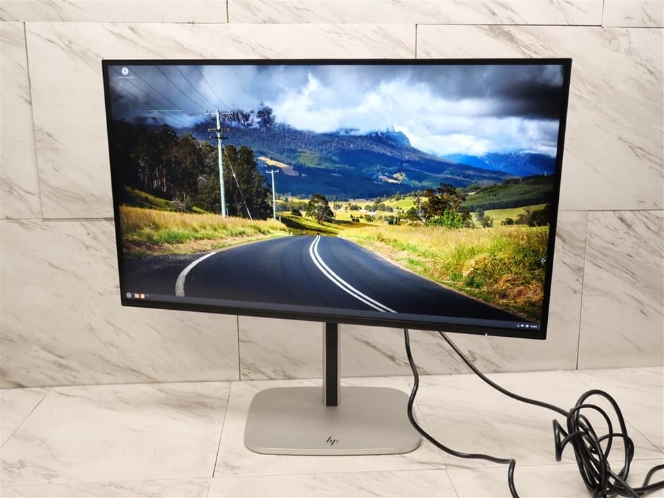 HP 527pu Monitors New