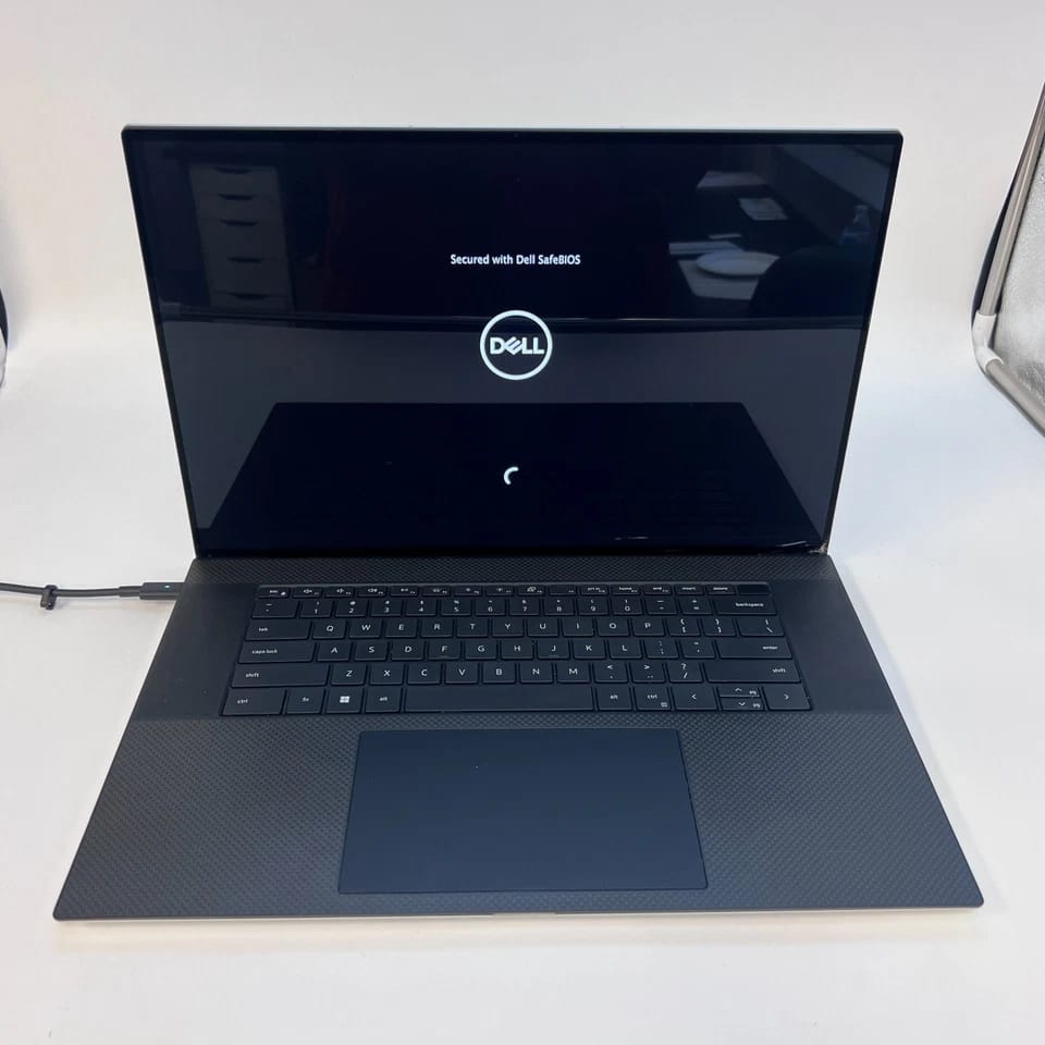 Dell XPS 9730 Computers 512GB 16GB Refurbished - Premium