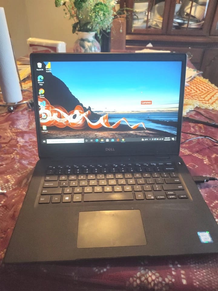 Dell Vostro 3400 Computers 1TB 8GB Open-Box Excellent