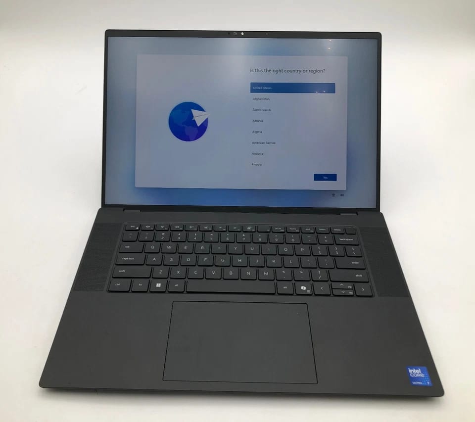 Dell Precision 5690 Computers 1TB 32GB Used - Good