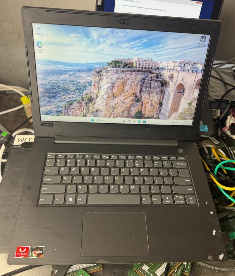 Lenovo V330 Computers 256GB 12GB Refurbished - Acceptable