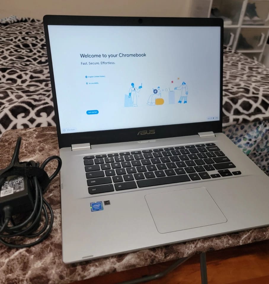 ASUS Chromebook C523NA Computers 32GB 4GB Open-Box Excellent