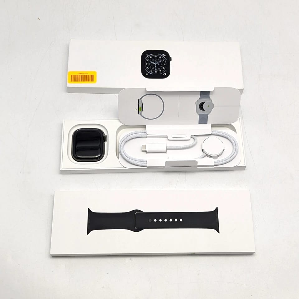 Apple Watch Series 11 Smartwatches Gold 42mm GPS + Cellular Refurbished - Excellent