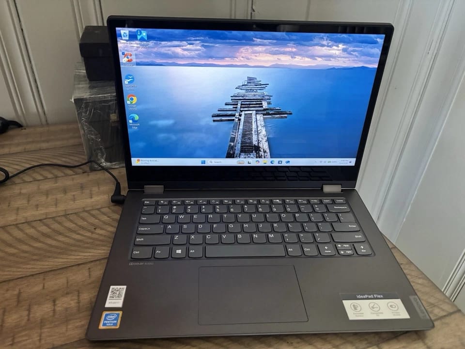 Lenovo Flex 14IWL Computers 120GB 4GB Used - Good