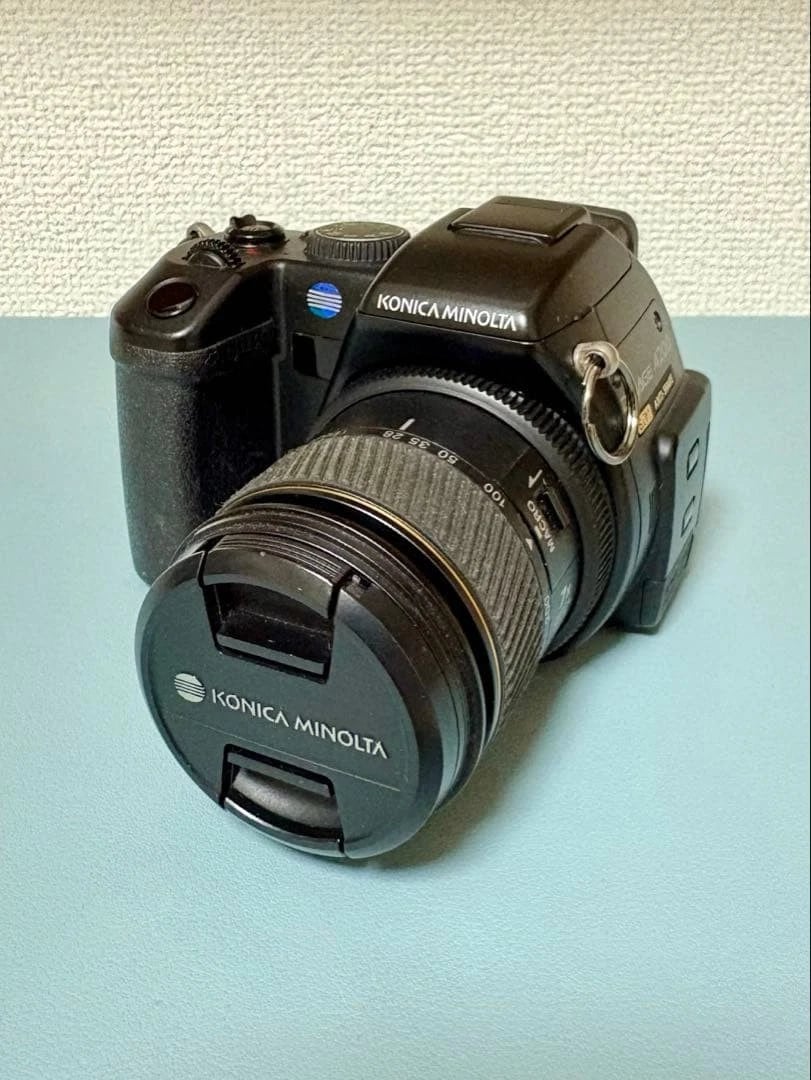 Minolta DiMAGE A200 Digital Cameras
