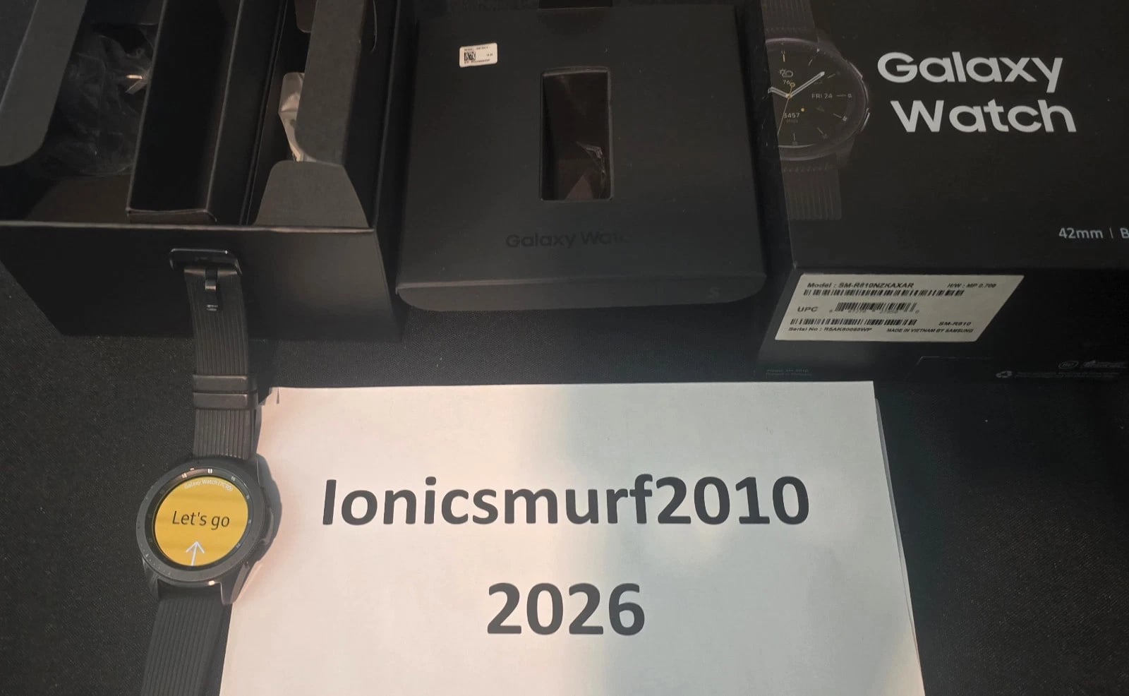 Samsung SM-R810 Smartwatches