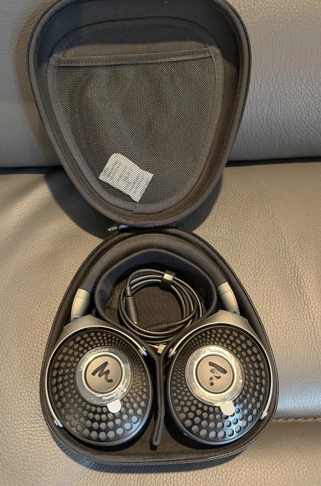Focal Lensys Headphones & Earbuds