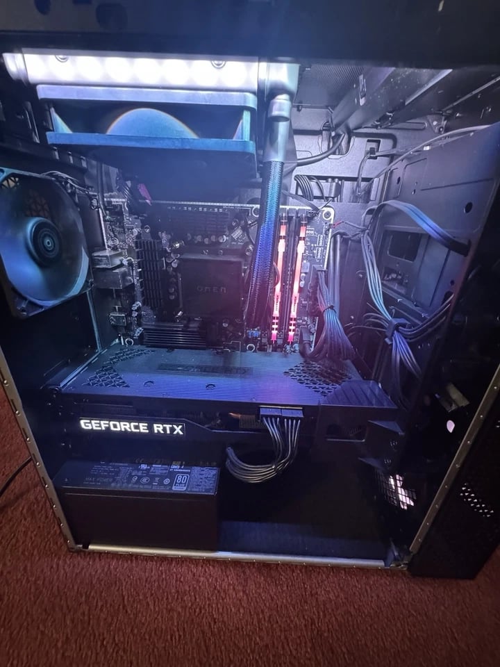 HP OMEN 40L Computers