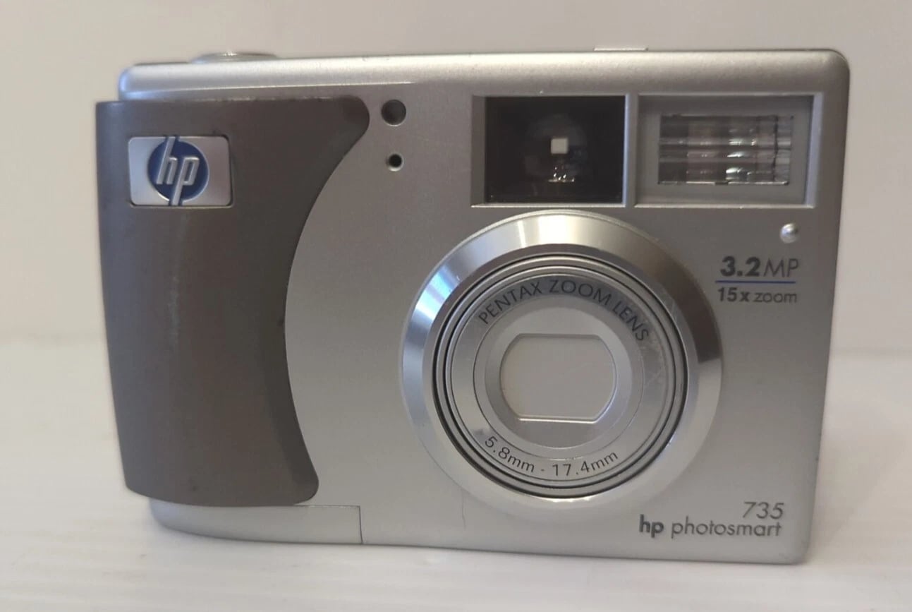 HP Photosmart 735 Digital Cameras