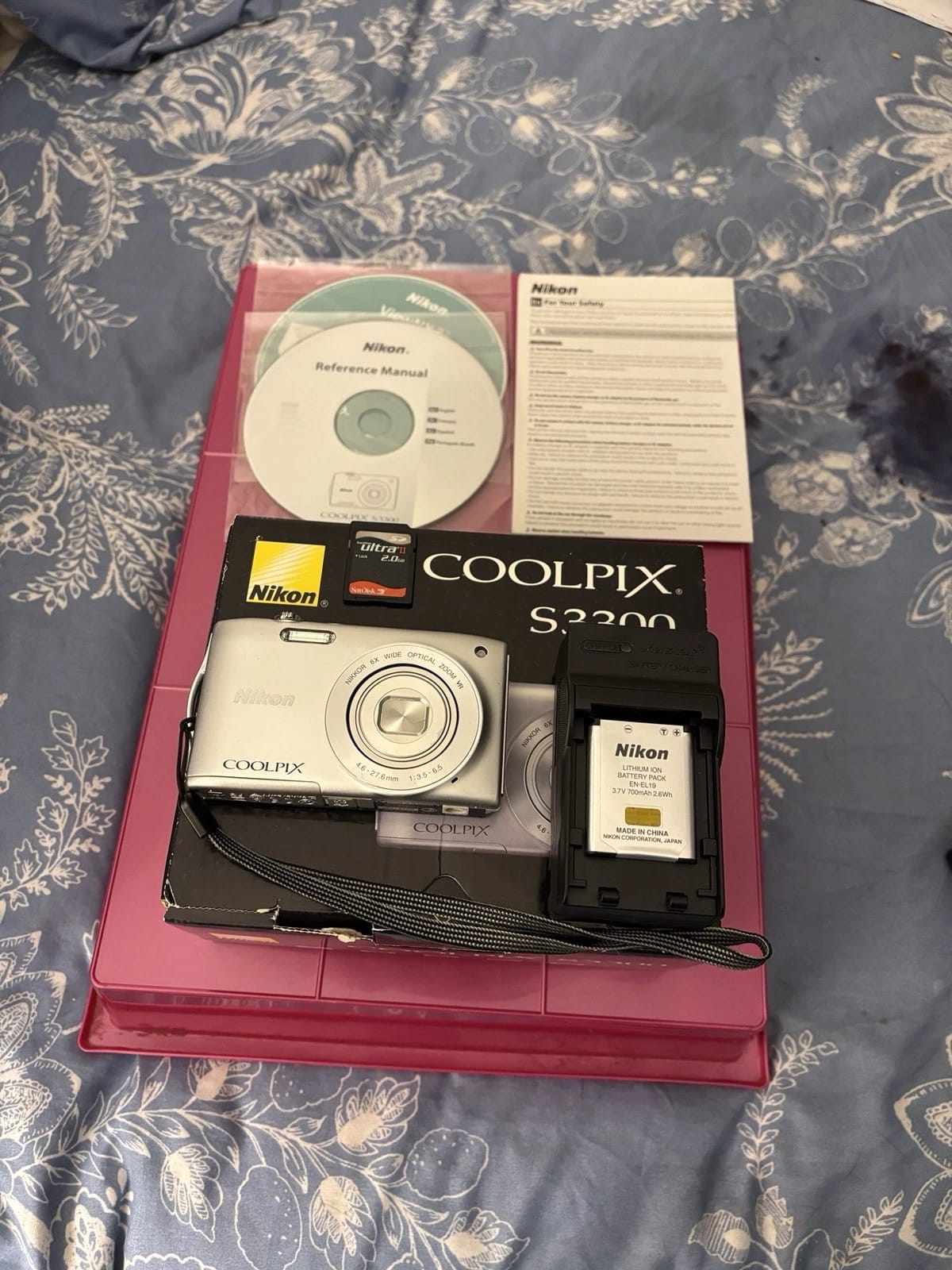 Nikon COOLPIX S3300 Digital Cameras Red New Body Only
