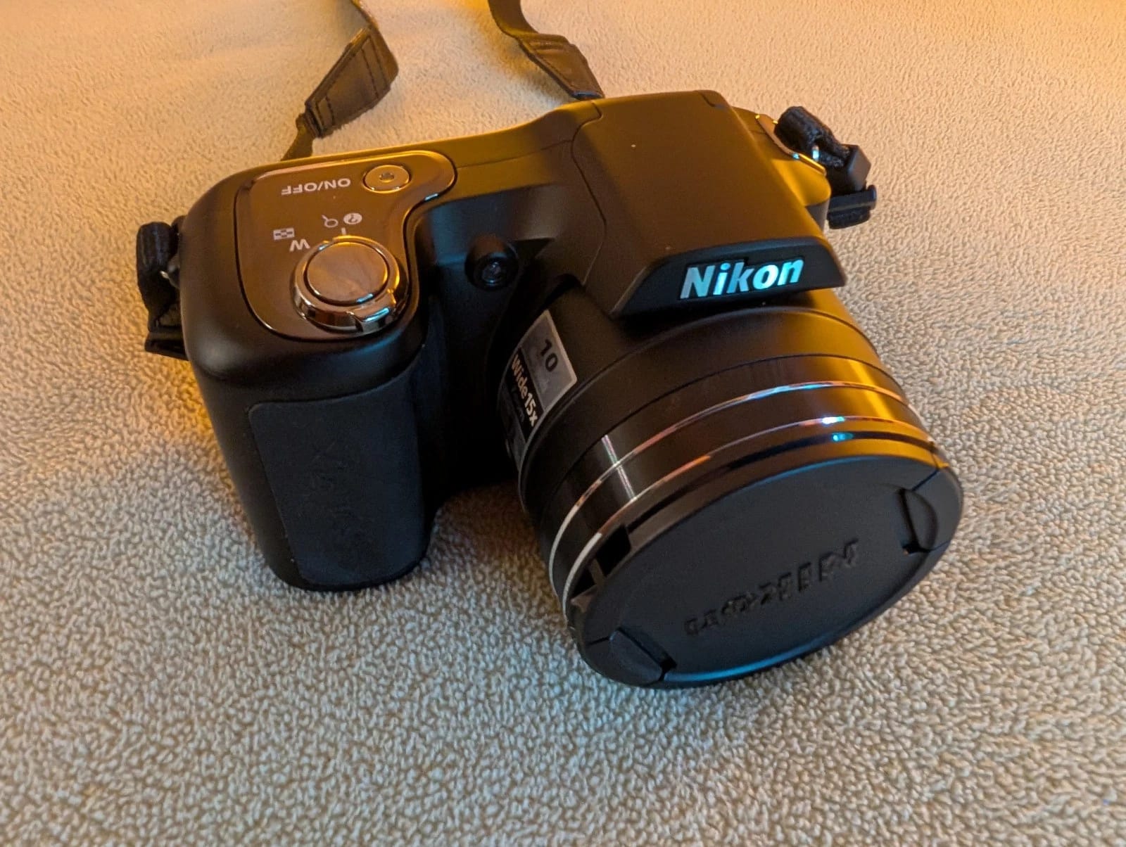 Nikon COOLPIX L100 Digital Cameras Black New Body Only