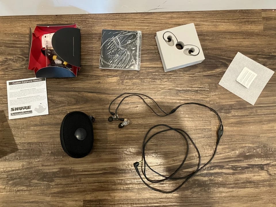 Shure SE535 Headphones & Earbuds Transparent New