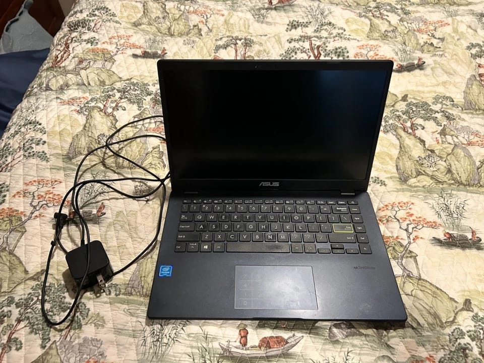 ASUS Vivobook Go E410M Computers