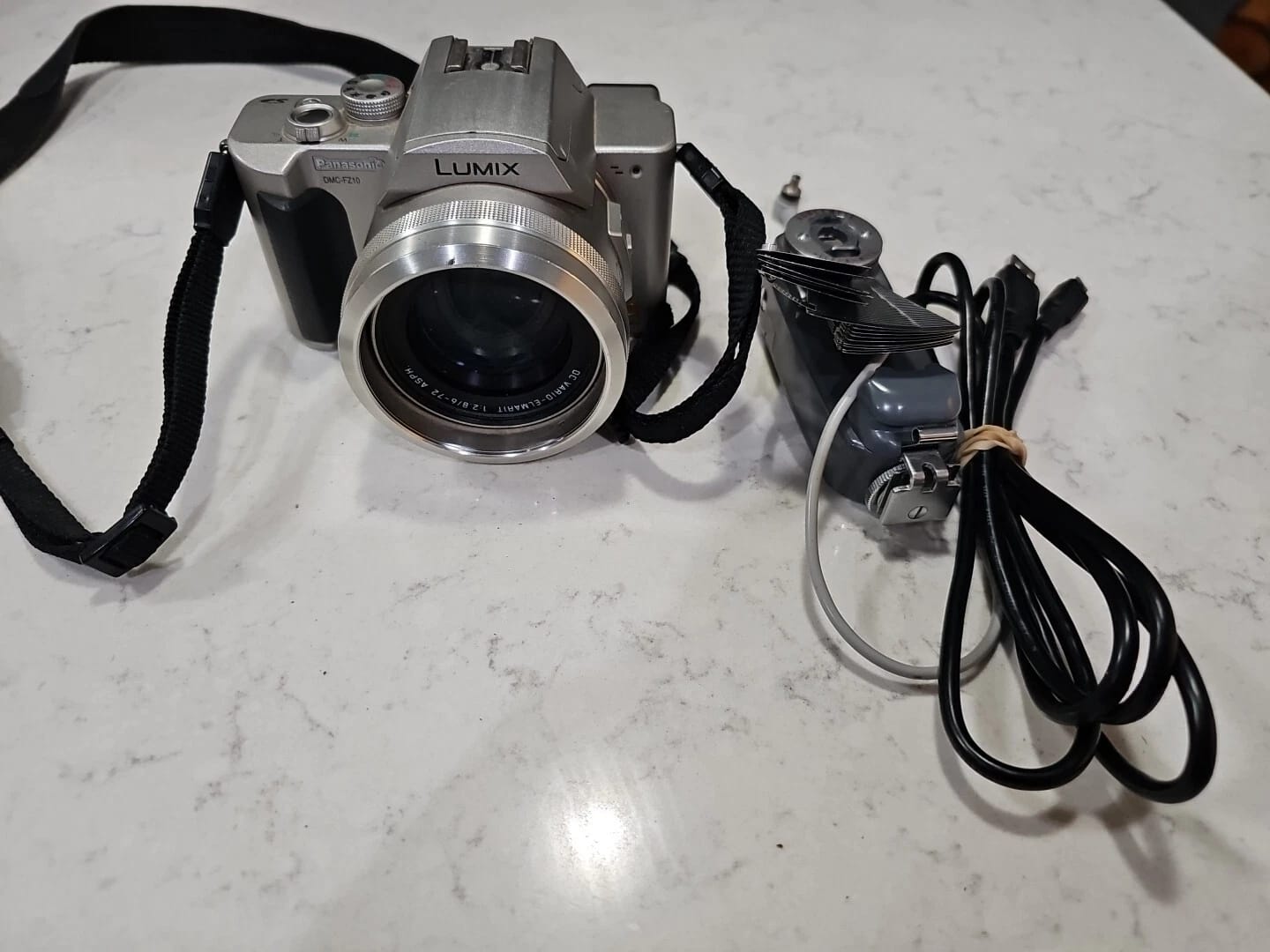 Panasonic LUMIX FZ10 Digital Cameras Silver Used - Good Body Only