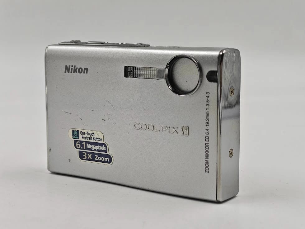 Nikon s9 Digital Cameras Gray New Body Only