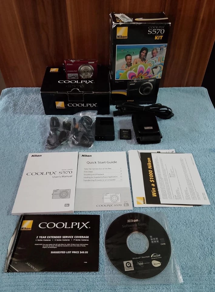 Nikon COOLPIX S570 Digital Cameras Black New Body Only