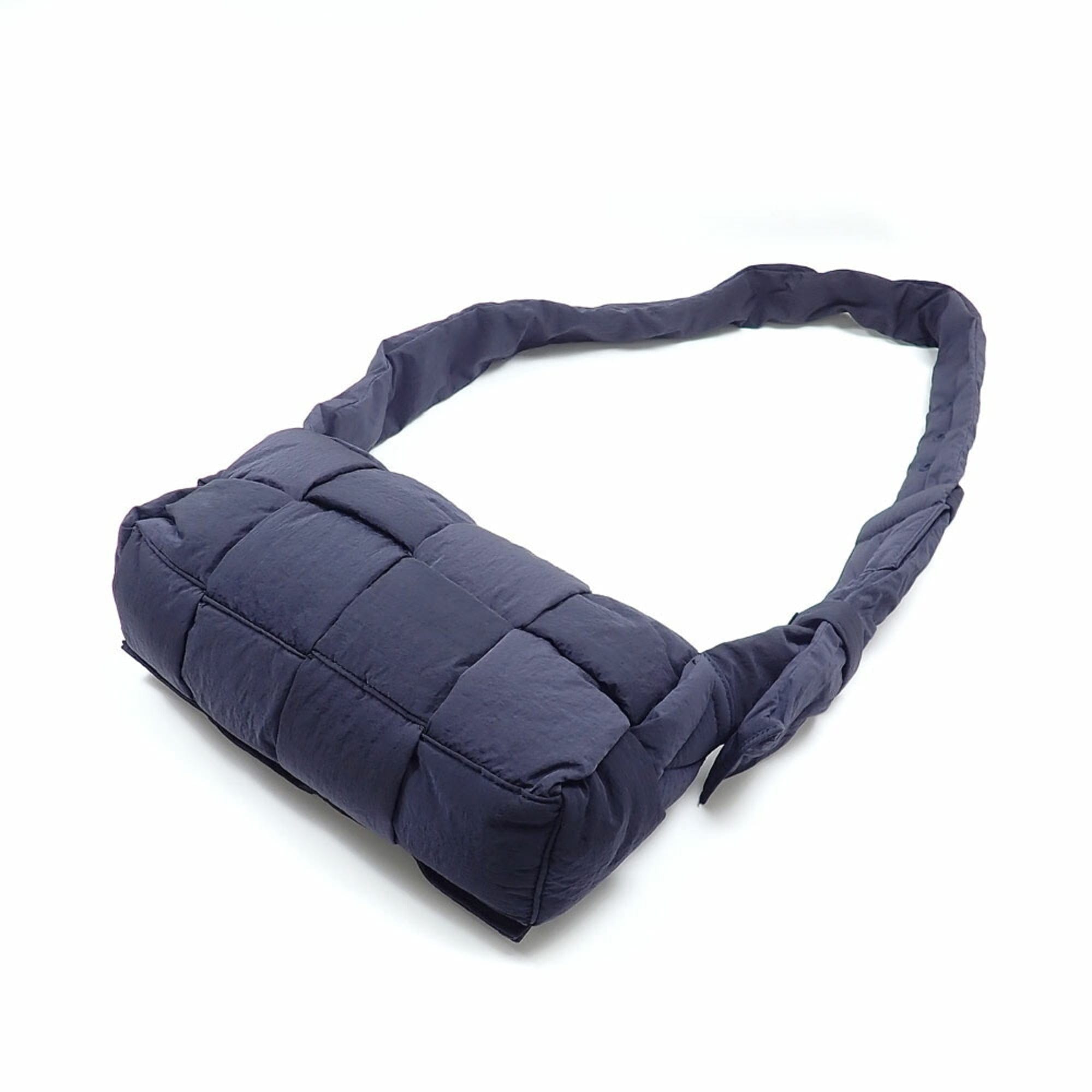 Bottega Veneta Padded Tech Cassette Women's bags Blue Used - Good