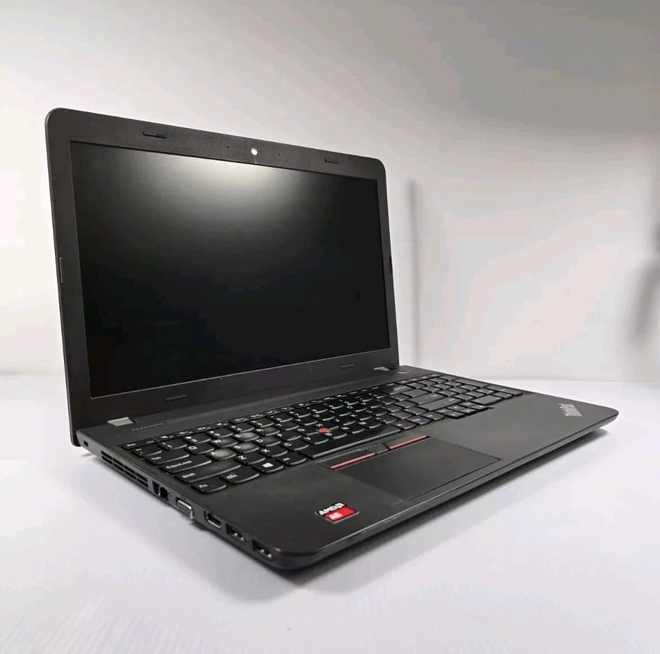 Lenovo ThinkPad E555 Computers 256GB 6GB Used - Good