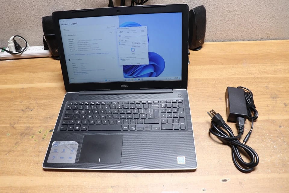 Dell Inspiron 15 3583 Computers 256GB 8GB Used - Good
