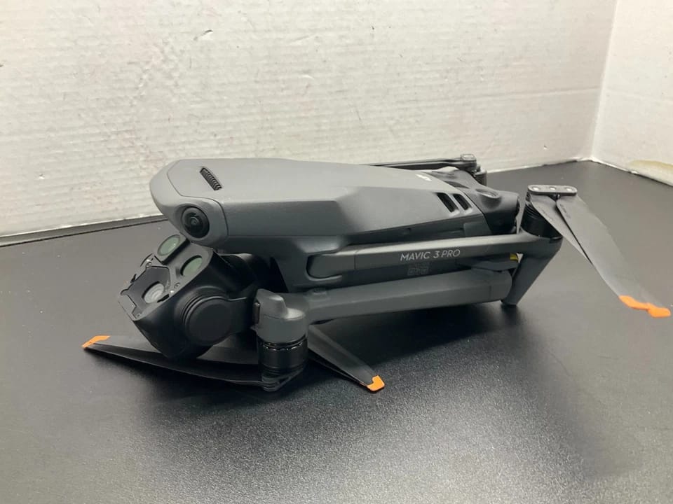 DJI Mavic 3 Pro Quadcopters & Multirotors New